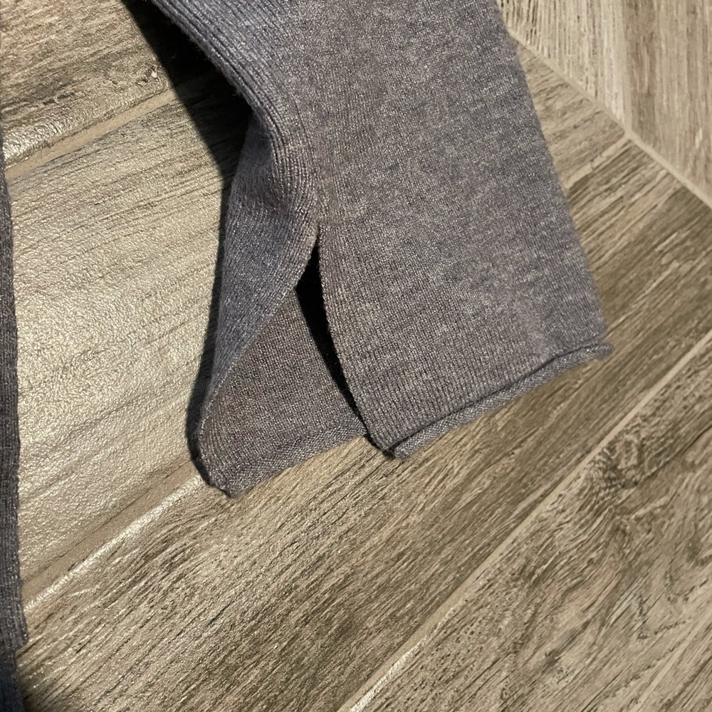 Grey Mod Def sweater - Picture 3 of 4
